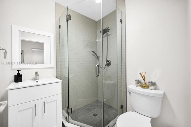 295 De Leon Dr, Miami Springs, FL 33166