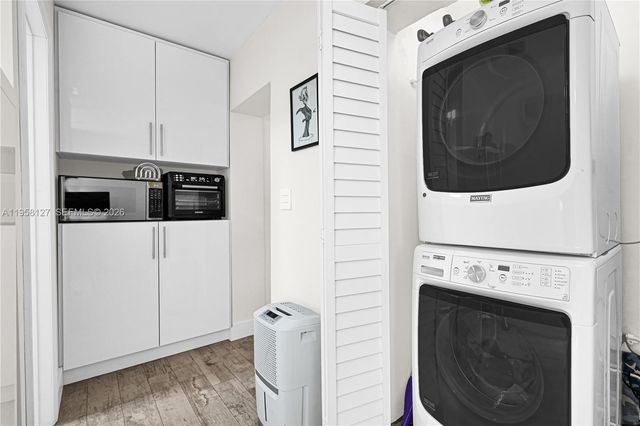 295 De Leon Dr, Miami Springs, FL 33166