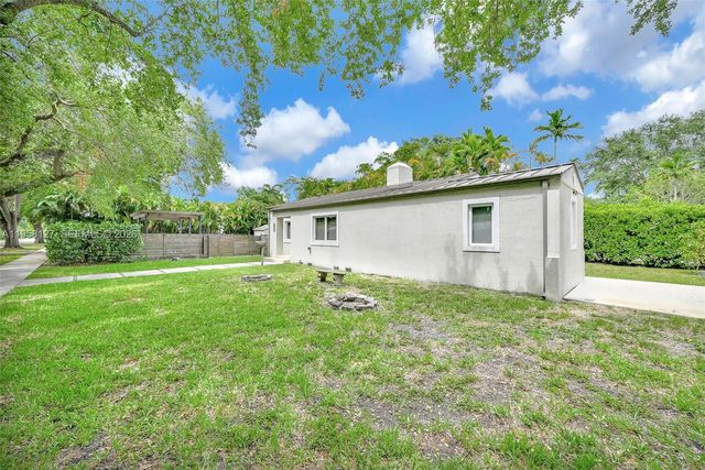 295 De Leon Dr, Miami Springs, FL 33166