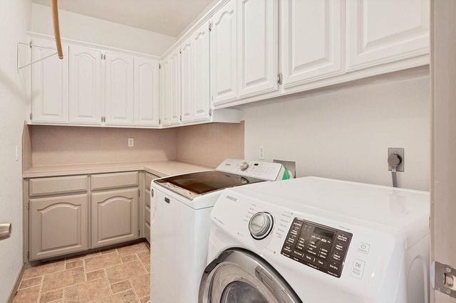 4303 Bob Wire RD, Spicewood, TX 78669