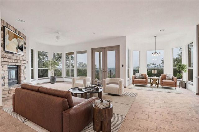 4303 Bob Wire RD, Spicewood, TX 78669