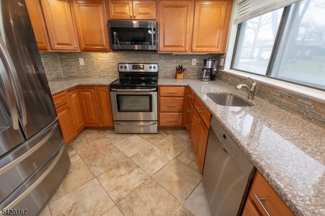 264 Crosse Dr B, Monroe Twp., NJ 08831