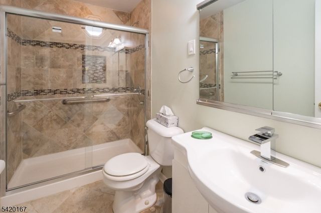 264 Crosse Dr B, Monroe Twp., NJ 08831