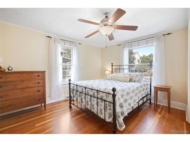 7806 Grandview Ave, Arvada, CO 80002