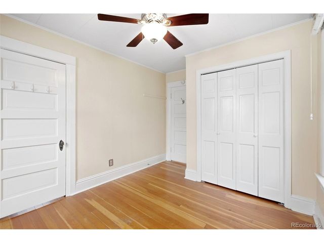 7806 Grandview Ave, Arvada, CO 80002