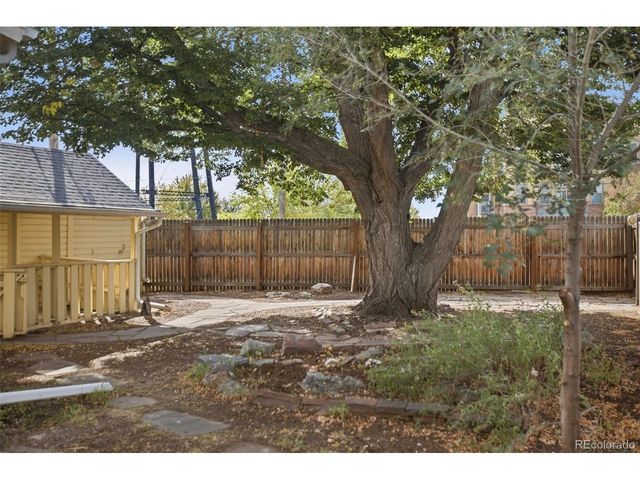 7806 Grandview Ave, Arvada, CO 80002