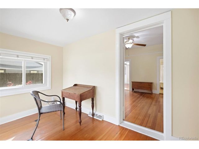 7806 Grandview Ave, Arvada, CO 80002