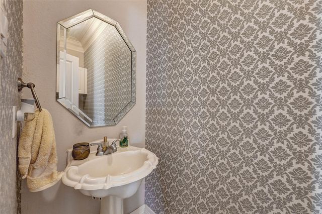 835 Rosine Street, Houston, TX 77019