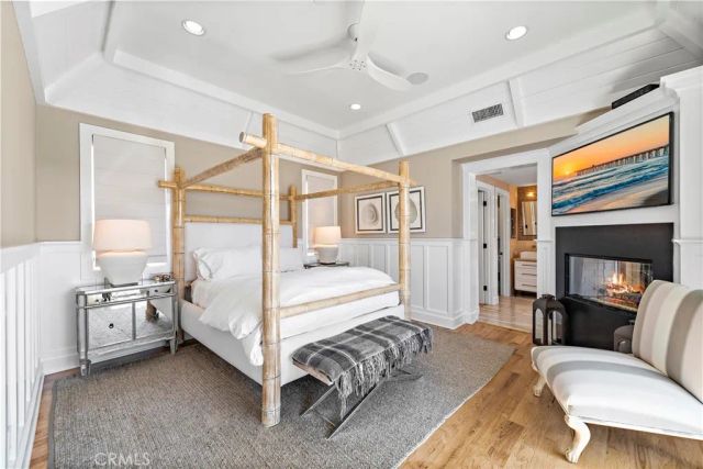 212 Marguerite Avenue, Corona Del Mar, CA 92625