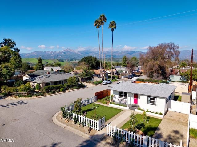 385 Sunset Avenue, Oak View, CA 93022