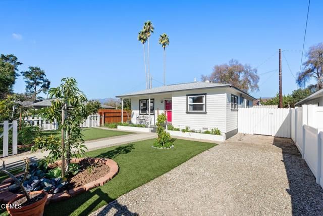 385 Sunset Avenue, Oak View, CA 93022