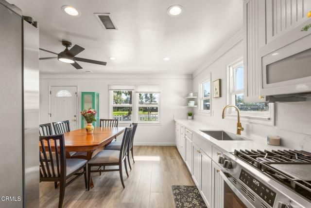 385 Sunset Avenue, Oak View, CA 93022