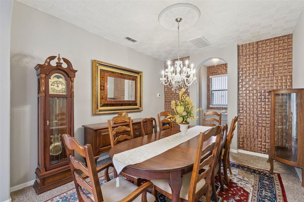 Image 12 of property listing at 9708 OLD PATINA WAY, Orlando, FL 32832