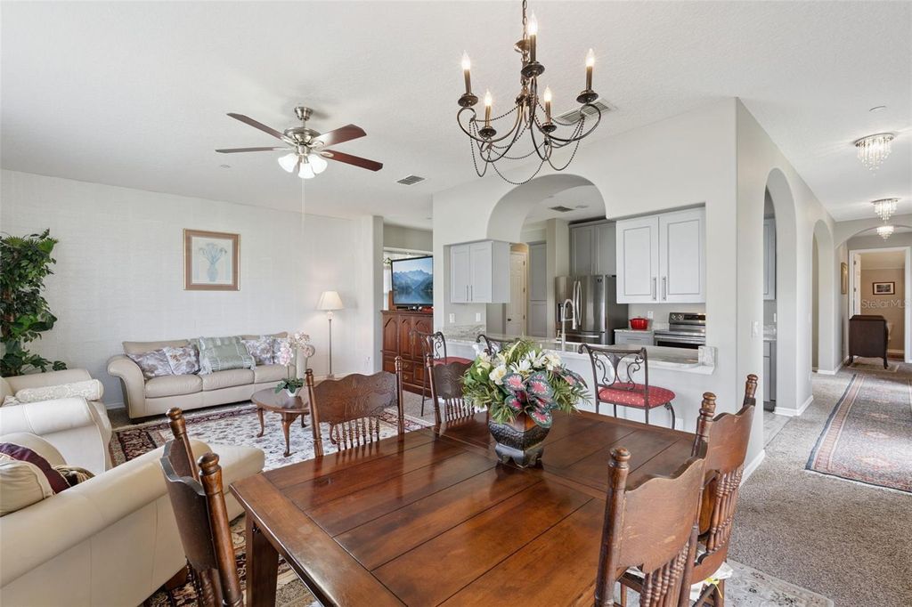 Image 23 of property listing at 9708 OLD PATINA WAY, Orlando, FL 32832