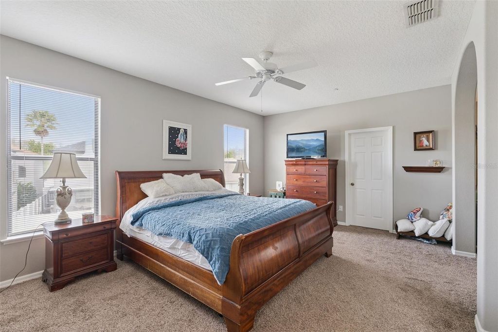 Image 28 of property listing at 9708 OLD PATINA WAY, Orlando, FL 32832