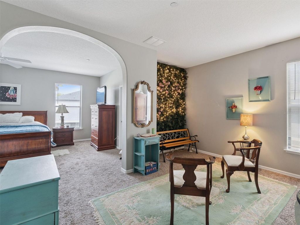 Image 30 of property listing at 9708 OLD PATINA WAY, Orlando, FL 32832