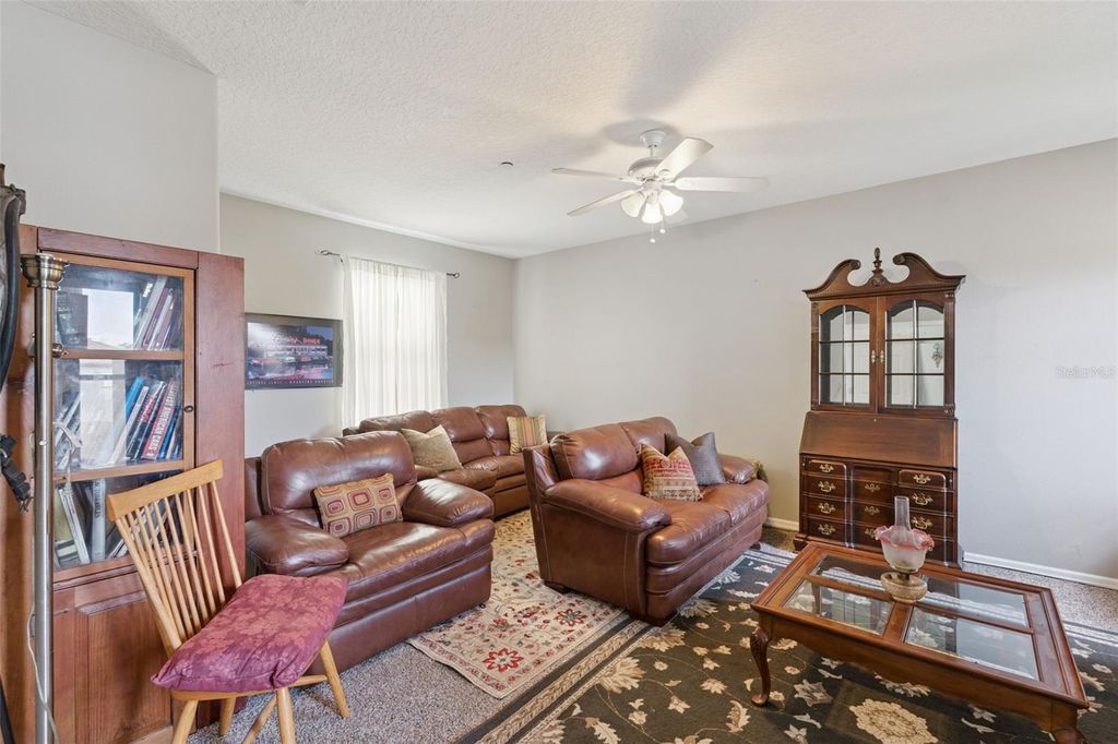 Image 37 of property listing at 9708 OLD PATINA WAY, Orlando, FL 32832