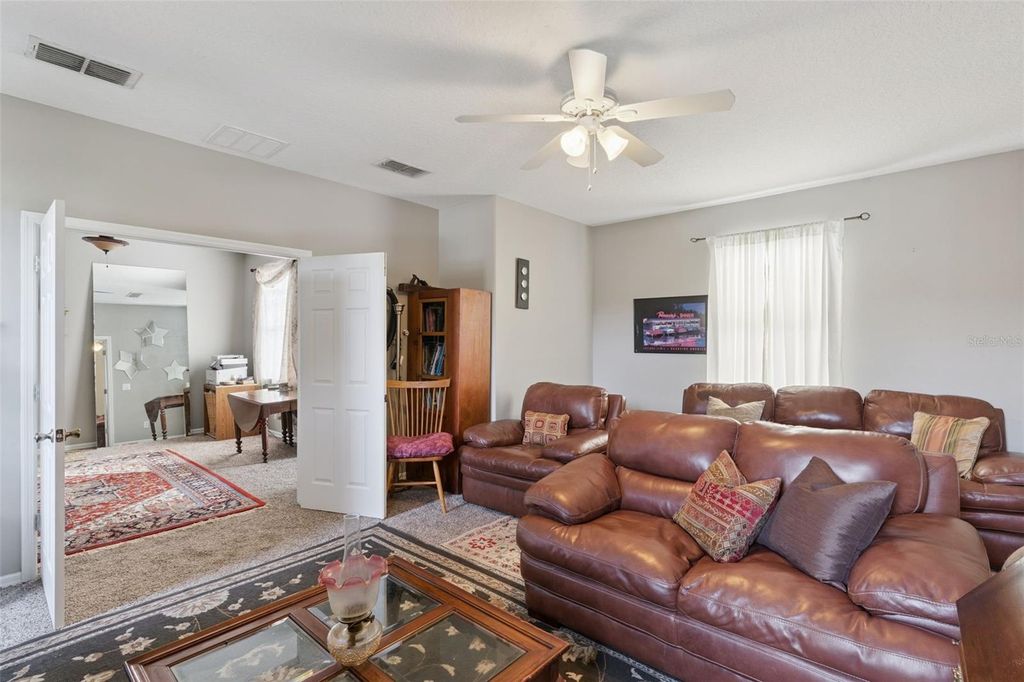 Image 38 of property listing at 9708 OLD PATINA WAY, Orlando, FL 32832