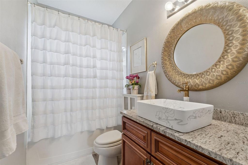 Image 41 of property listing at 9708 OLD PATINA WAY, Orlando, FL 32832