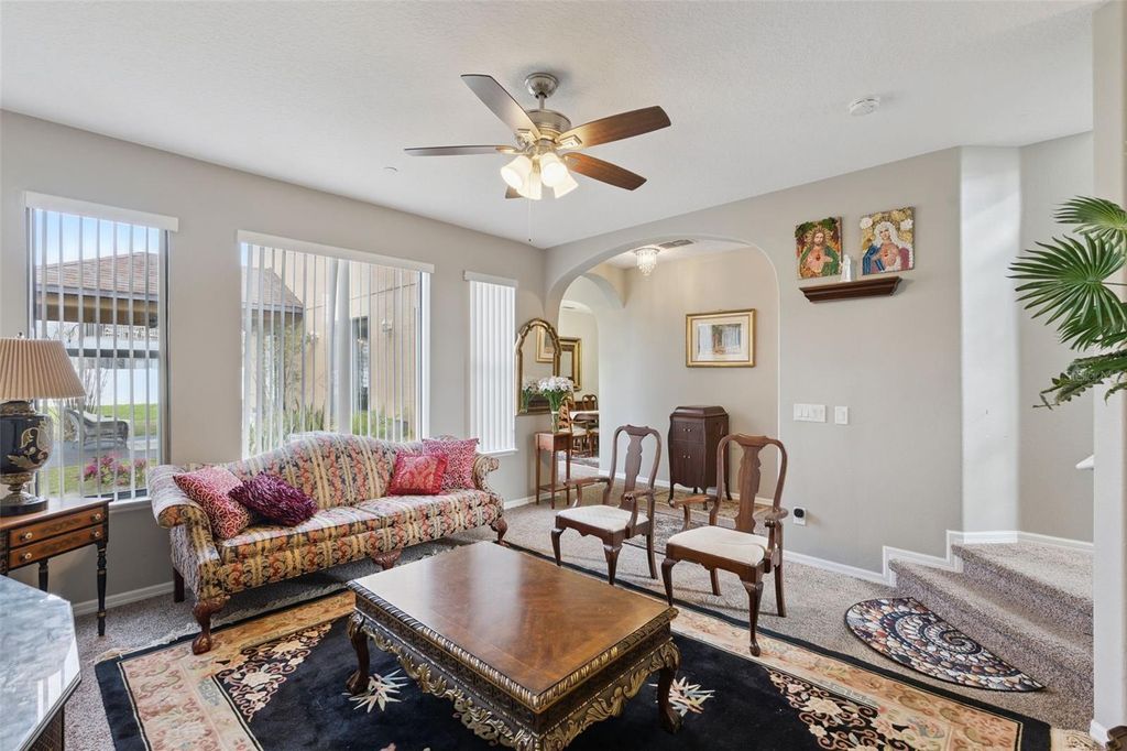 Image 6 of property listing at 9708 OLD PATINA WAY, Orlando, FL 32832