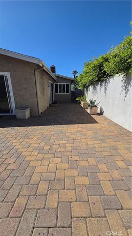 1023 8th Street, Manhattan Beach, CA 90266