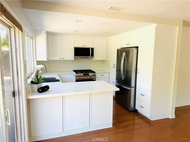 1023 8th Street, Manhattan Beach, CA 90266