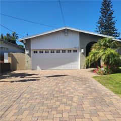 1023 8th Street, Manhattan Beach, CA 90266