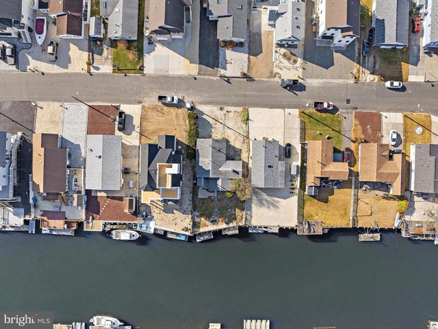 26 W MULLICA RD, Little Egg Harbor Twp, NJ 08087