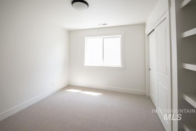 1005 E Escalation St, Meridian, ID 83642