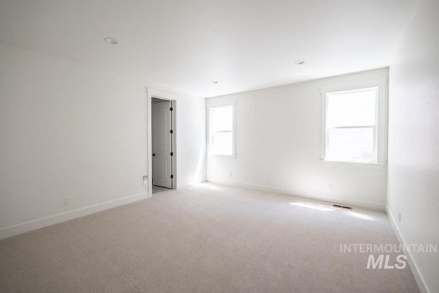 1005 E Escalation St, Meridian, ID 83642