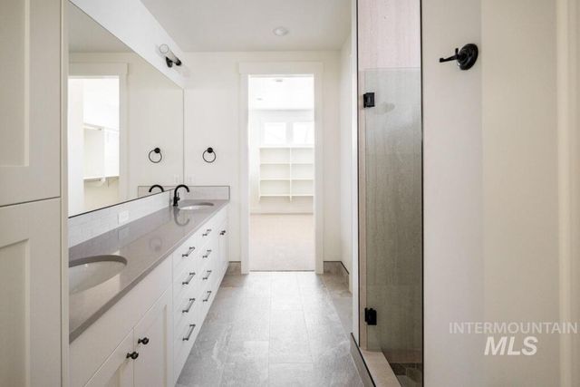 1005 E Escalation St, Meridian, ID 83642