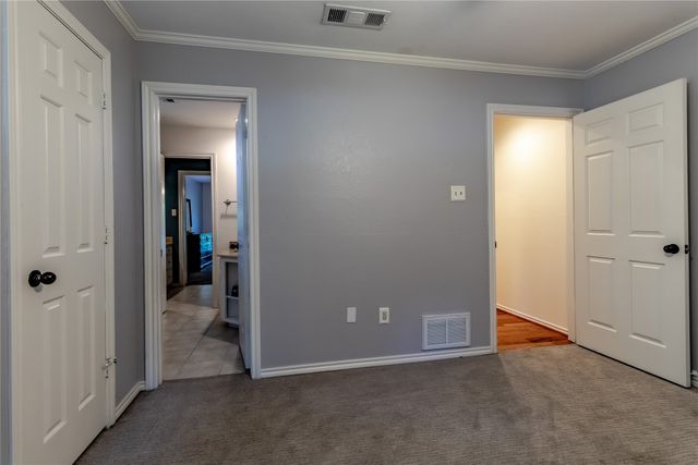 2310 Castle Rock Road, Arlington, TX 76006