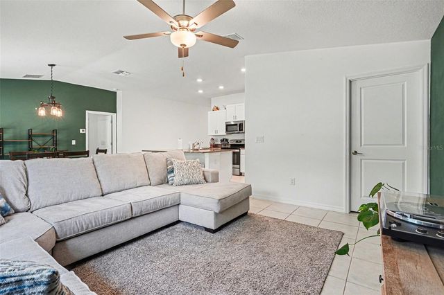 1863 YELLOW TRAIL, Lakeland, FL 33801