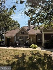 550 CENTRAL AVE #D16, Linwood, NJ 08221