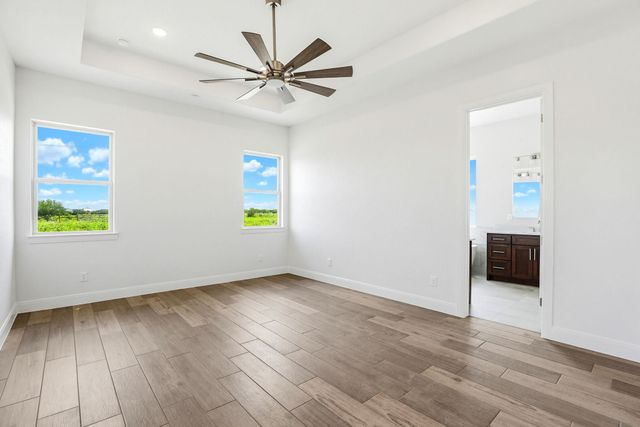 313 FARMHOUSE DRIVE, Marion, TX 78124