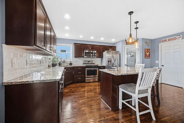 1913 Holly Street SE, Demotte, IN 46310