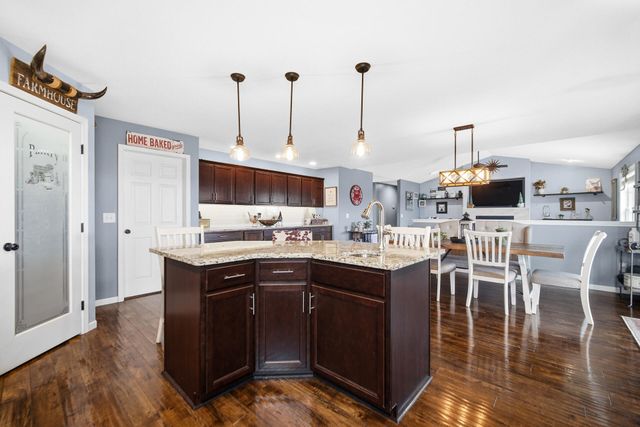 1913 Holly Street SE, Demotte, IN 46310