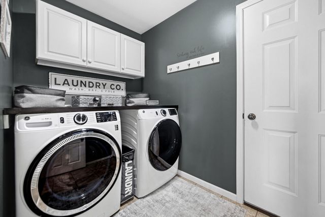 1913 Holly Street SE, Demotte, IN 46310