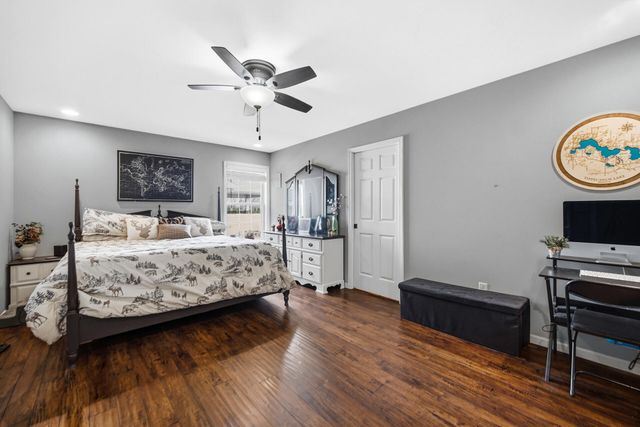 1913 Holly Street SE, Demotte, IN 46310