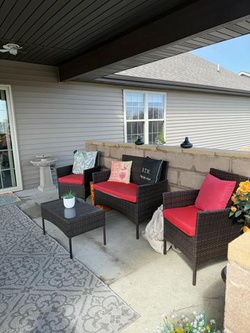 1913 Holly Street SE, Demotte, IN 46310