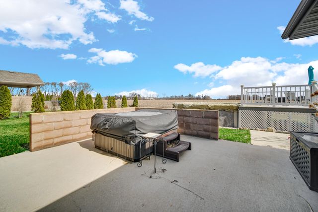 1913 Holly Street SE, Demotte, IN 46310