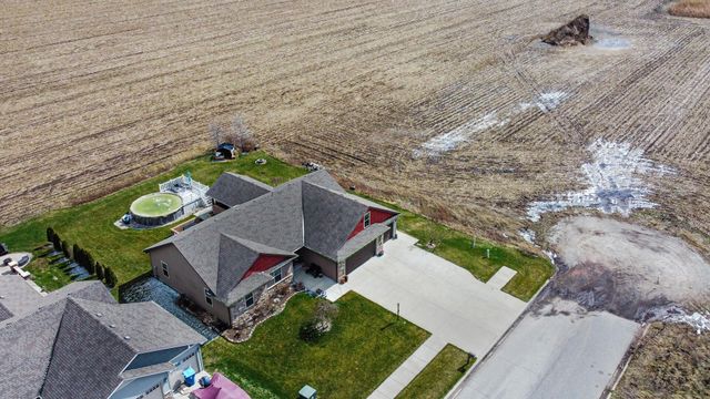 1913 Holly Street SE, Demotte, IN 46310