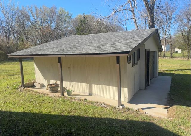 429 E Hanna Street, Denison, TX 75021