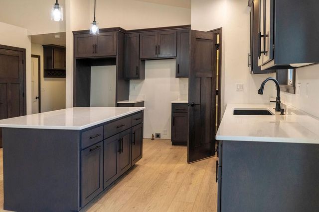 3752 EVELYN ROSE LANE, Suamico, WI 54313