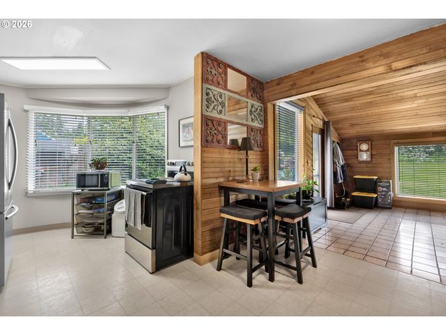 35255 LYNGSTAD HEIGHTS Ln, Astoria, OR 97103