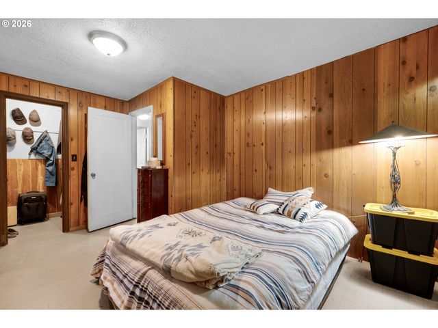 35255 LYNGSTAD HEIGHTS Ln, Astoria, OR 97103