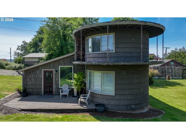 35255 LYNGSTAD HEIGHTS Ln, Astoria, OR 97103