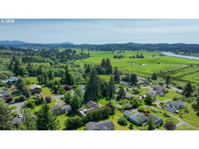 35255 LYNGSTAD HEIGHTS Ln, Astoria, OR 97103