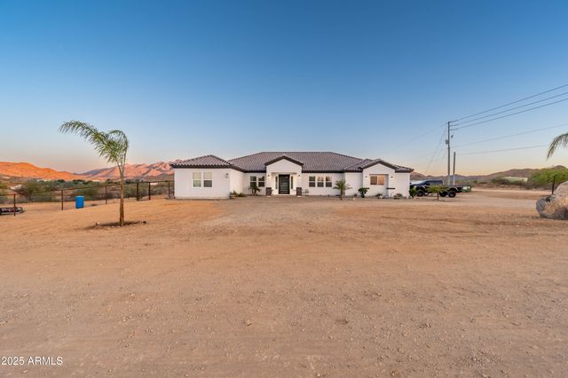 8017 S 143rd Avenue, Goodyear, AZ 85338