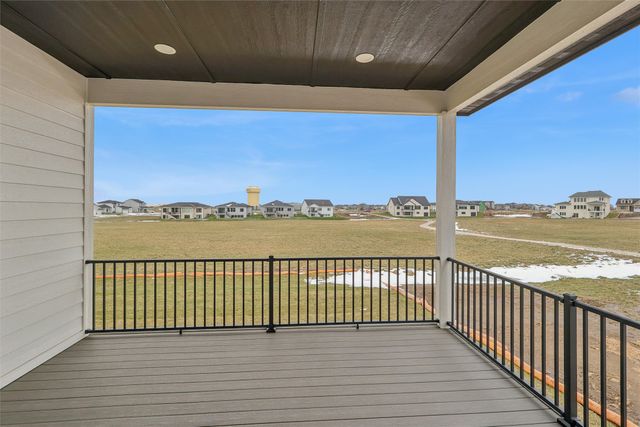 17418 North Valley Drive, Urbandale, IA 50323